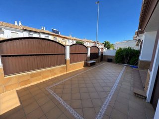 Casa adosada en venta en Las Palmeras-Dehesilla en Sanlúcar de Barrameda