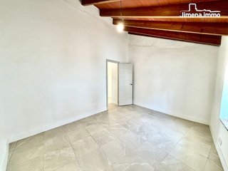 Casa adosada en venta en Jimena de la Frontera