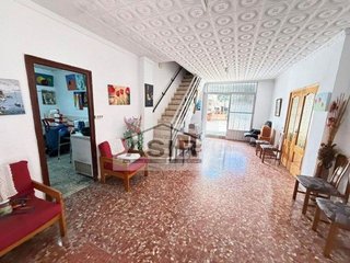 Casa adosada en venta en Zona Polígono en Alzira