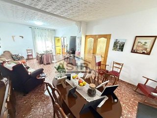 Casa adosada en venta en Zona Polígono en Alzira