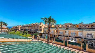 Casa adosada en venta en Nueva Torrevieja - Aguas Nuevas en Torrevieja