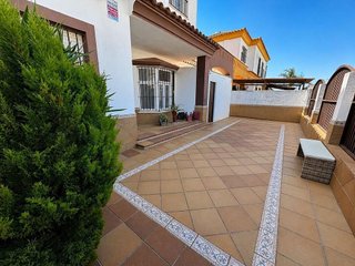 Casa adosada en venta en Las Palmeras-Dehesilla en Sanlúcar de Barrameda