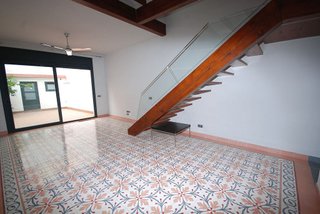 Casa adosada en venta en Sant Andreu de Palomar en Barcelona