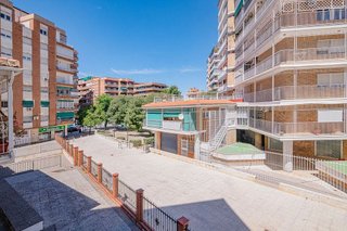 Piso en venta en Barrio de Zaidín en Granada