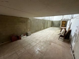 Local comercial en alquiler en Benalúa en Alicante
