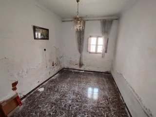 Casa adosada en venta en Mengíbar