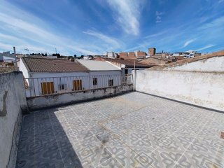 Casa adosada en venta en Mengíbar