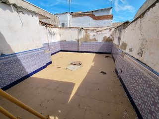 Casa adosada en venta en Mengíbar
