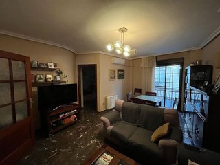 Piso en venta en Linares