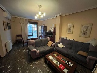 Piso en venta en Linares