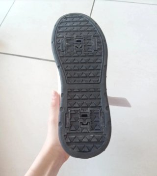 Scarpe con rotelle HUSK'SWARE