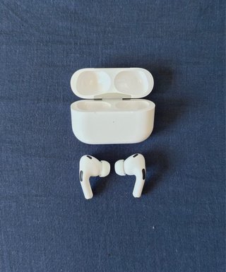 AirPods Pro 2ª Gen + Cable USB-C