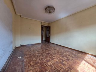 Piso en venta en Vista Alegre en Madrid