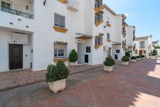 Piso en venta en Zona el Higuerón en Benalmádena