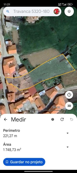 Casa com terreno