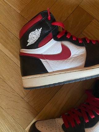Jordan 1 Retro High Black Gym Red