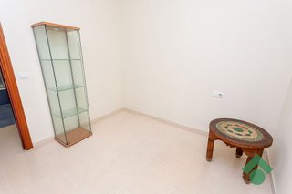 Piso en venta en La Granja-La Colina-Los Pastores en Algeciras