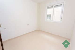 Piso en venta en La Granja-La Colina-Los Pastores en Algeciras