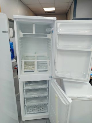 Nevera Indesit nueva