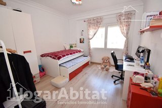Piso en venta en Els Orriols en Valencia