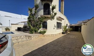 Chalet en venta en Empuriabrava en Castelló d´Empúries