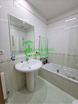 Piso en venta en Carolina (La)