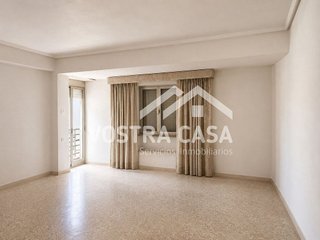Piso en venta en Zona Avenida al Vedat en Torrent