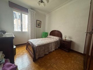 Piso en venta en Numancia - San Fernando en Santander
