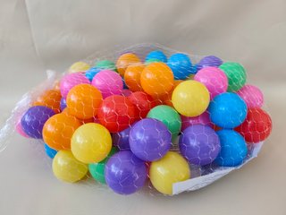 Pack de 100 bolas infantiles multicolor - Nuevo
