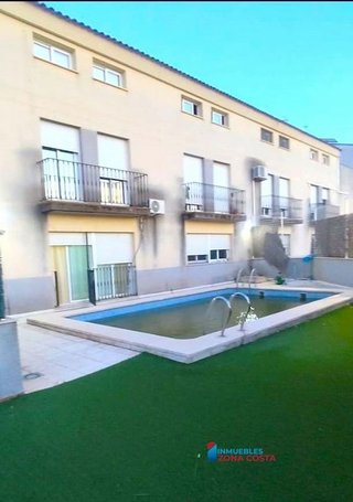 Casa adosada en venta en Vilamarxant