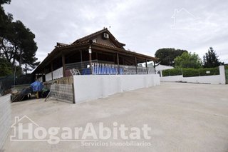 Chalet en venta en Monserrat