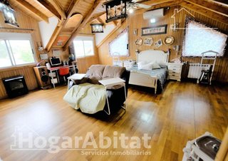 Chalet en venta en Monserrat