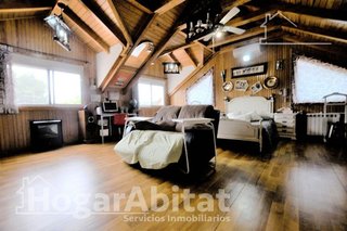 Chalet en venta en Monserrat