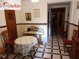 Chalet en venta en Lucena