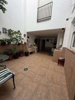 Casa adosada en venta en Ctra. Circunvalación - La Magdalena en Jaén