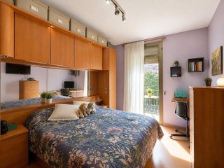 Piso en venta en El Camp de l'Arpa del Clot en Barcelona