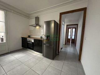Piso en venta en El Raval en Barcelona
