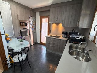 Casa adosada en venta en Santa Clara-Caputxins-Hospital en Vic