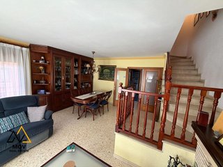 Casa adosada en venta en Santa Clara-Caputxins-Hospital en Vic