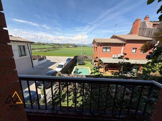 Casa adosada en venta en Santa Clara-Caputxins-Hospital en Vic