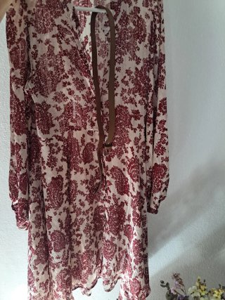 Vestido estampado flores con cinturón