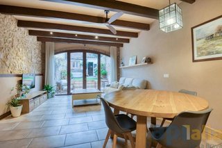 Casa adosada en venta en L'Eixample en Sant Feliu de Guíxols