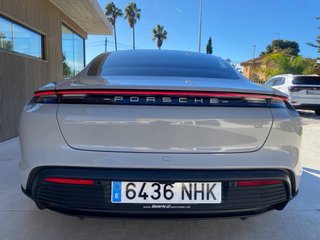 Porsche Taycan 2022