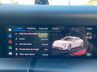 Porsche Taycan 2022