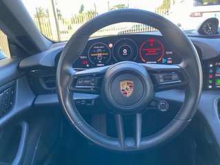 Porsche Taycan 2022