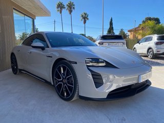 Porsche Taycan 2022