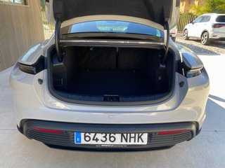 Porsche Taycan 2022