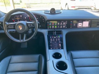 Porsche Taycan 2022