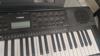Teclado Yamaha PSR E273