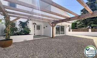 Chalet en venta en Empuriabrava en Castelló d´Empúries